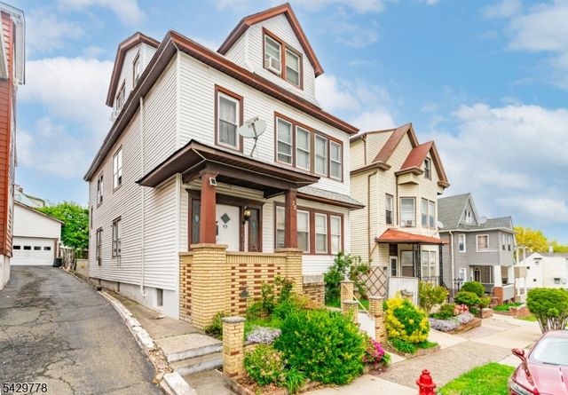 73 Knickerbocker Ave, Paterson City, NJ 07503