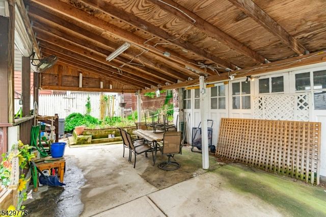 73 Knickerbocker Ave, Paterson City, NJ 07503