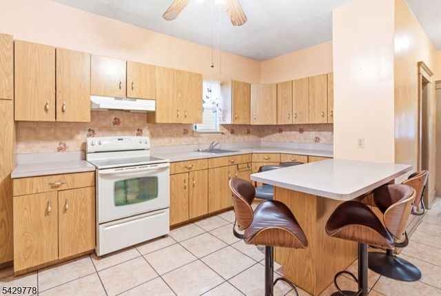 73 Knickerbocker Ave, Paterson City, NJ 07503