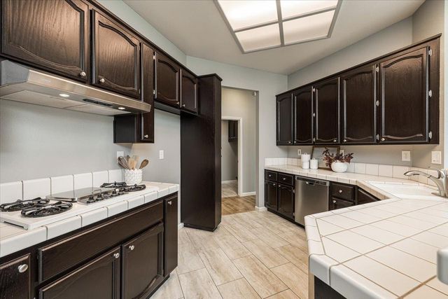 114 Kerwin Way, Folsom, CA 95630