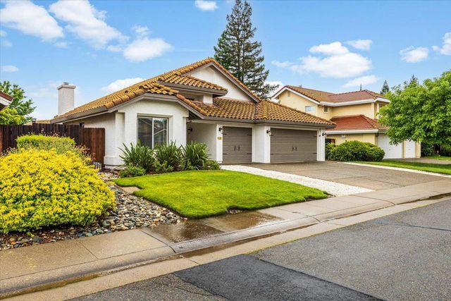 114 Kerwin Way, Folsom, CA 95630