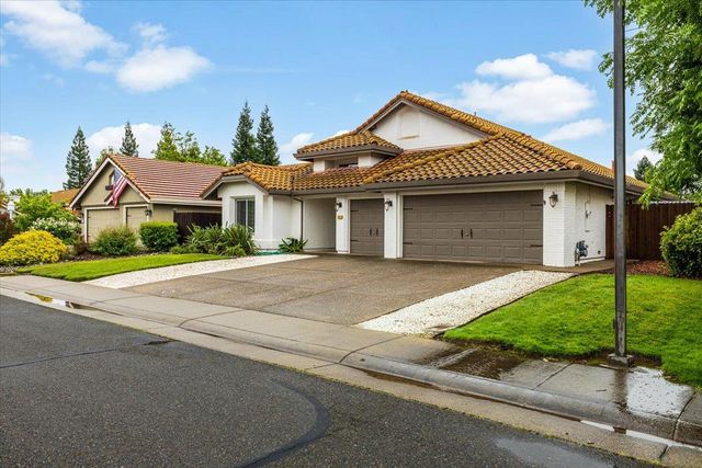 114 Kerwin Way, Folsom, CA 95630