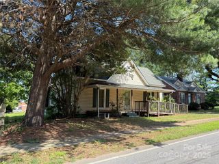 2944 N Lookout Street, Claremont, NC 28610