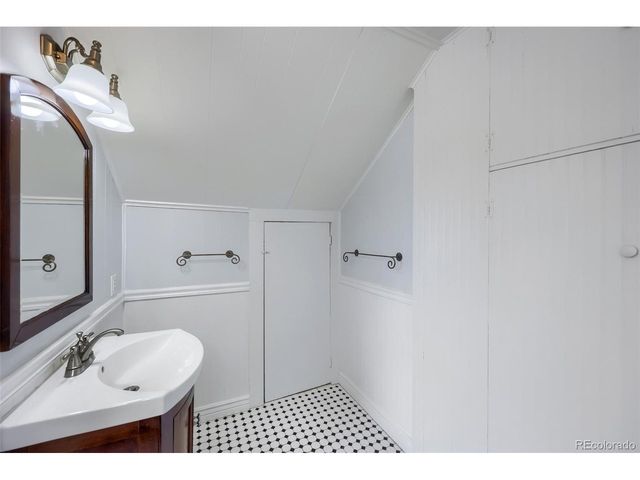 1827 N Weber St, Colorado Springs, CO 80907