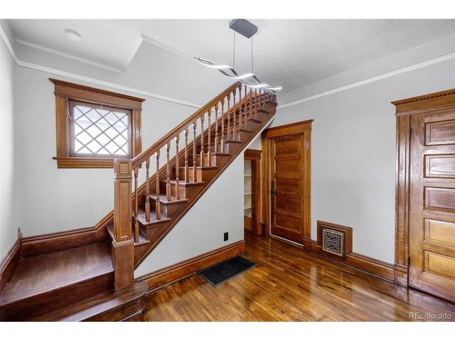 1827 N Weber St, Colorado Springs, CO 80907