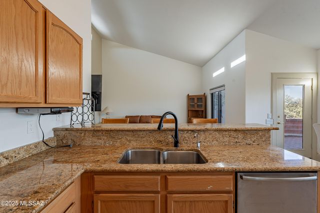 188 N Cobalt Drive, Green Valley, AZ 85614