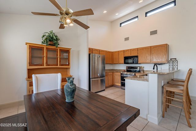 188 N Cobalt Drive, Green Valley, AZ 85614