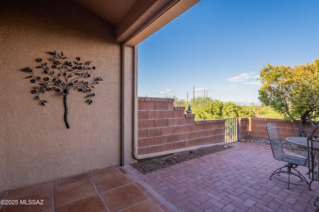 188 N Cobalt Drive, Green Valley, AZ 85614