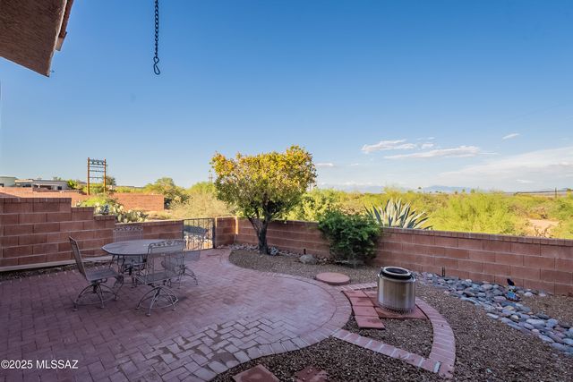 188 N Cobalt Drive, Green Valley, AZ 85614