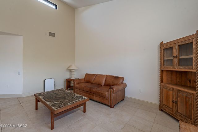 188 N Cobalt Drive, Green Valley, AZ 85614