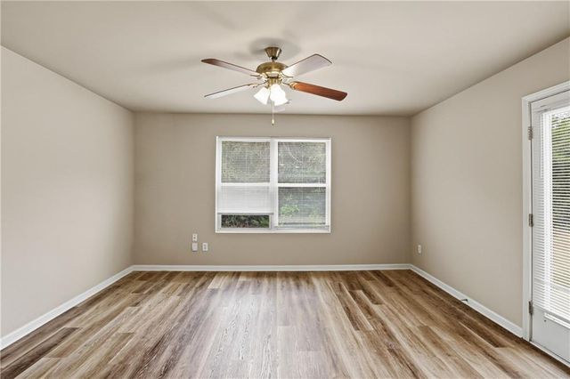 122 W Lexington Avenue, Griffin, GA 30223