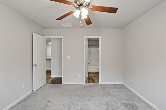 122 W Lexington Avenue, Griffin, GA 30223