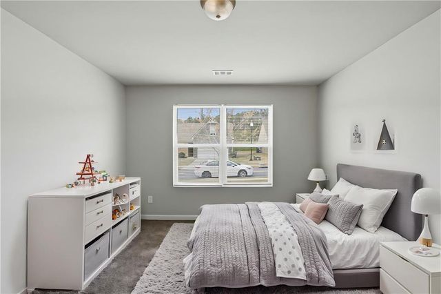 122 W Lexington Avenue, Griffin, GA 30223