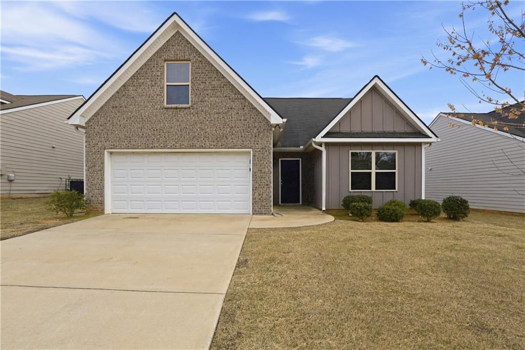 122 W Lexington Avenue, Griffin, GA 30223