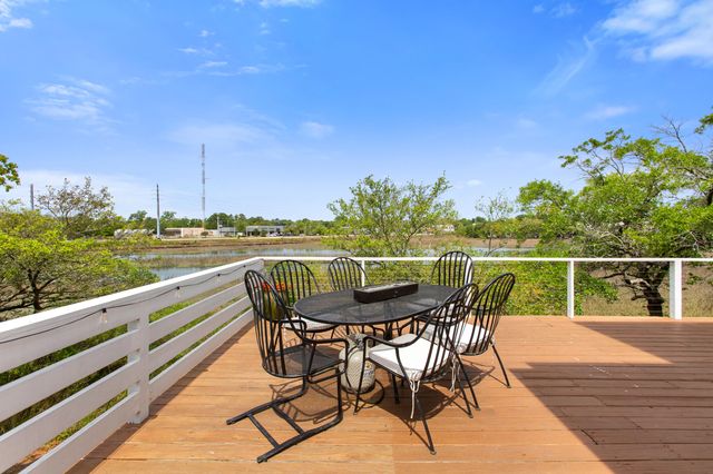 1050 Hunley Waters Circle, North Charleston, SC 29405