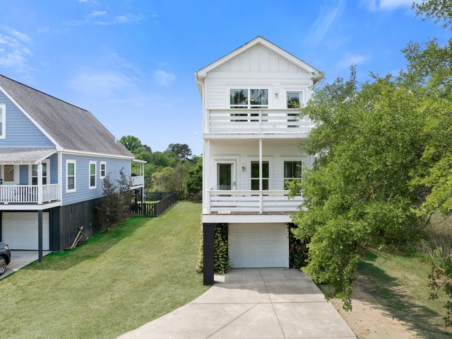 1050 Hunley Waters Circle, North Charleston, SC 29405