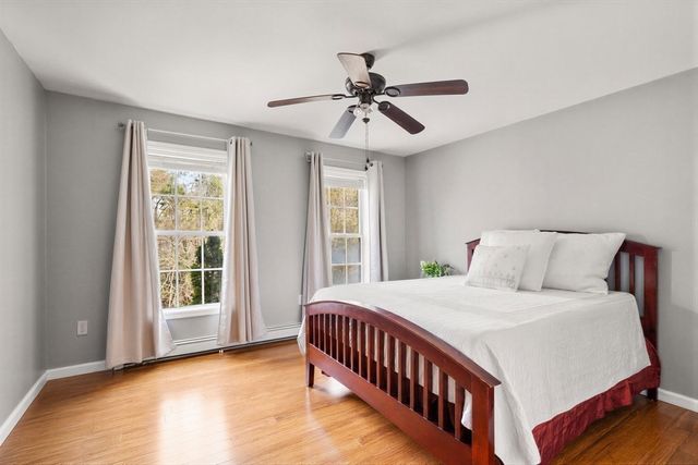 25 Magnolia Ave, Manchester, MA 01944