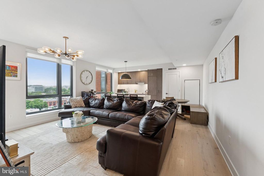 1211 VAN ST SE #913A, Washington, DC 20003