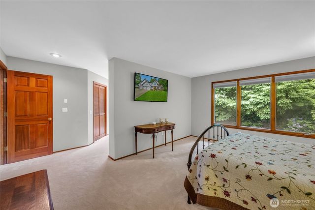 15454 SE 67th Street, Bellevue, WA 98006