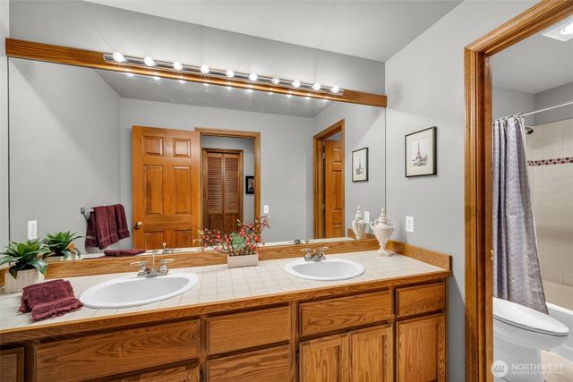 15454 SE 67th Street, Bellevue, WA 98006
