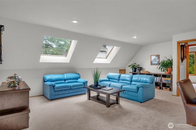 15454 SE 67th Street, Bellevue, WA 98006