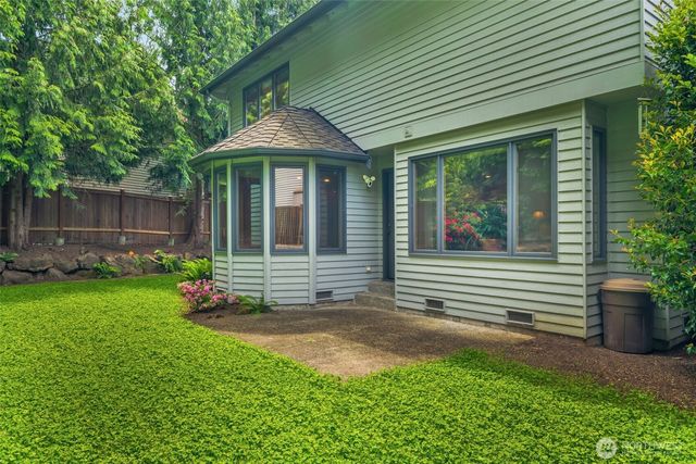 15454 SE 67th Street, Bellevue, WA 98006