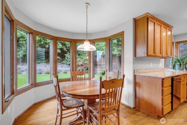 15454 SE 67th Street, Bellevue, WA 98006