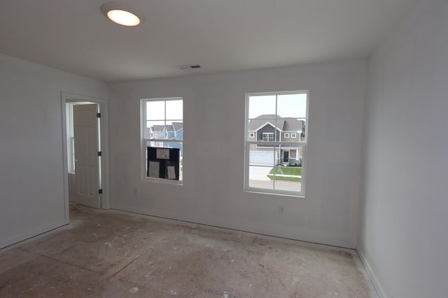 1015 Dawsons Drive, Hebron, OH 43025