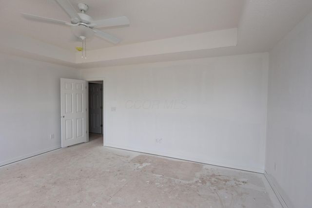 1015 Dawsons Drive, Hebron, OH 43025