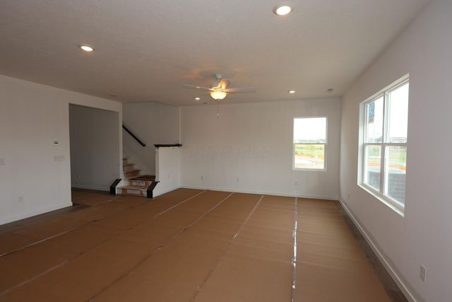 1015 Dawsons Drive, Hebron, OH 43025