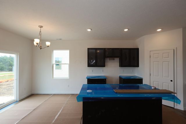 1015 Dawsons Drive, Hebron, OH 43025