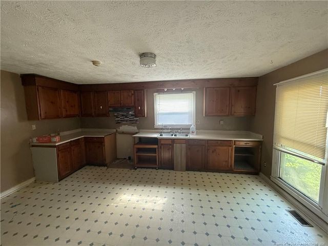 2302 Odom Road, Hope Mills, NC 28348