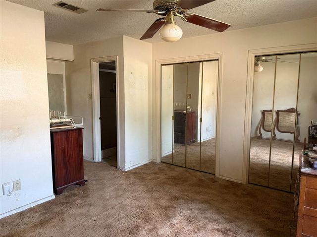 424 Lakewood Drive, Desoto, TX 75115