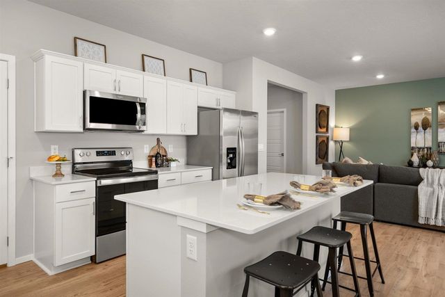 5796 S Bernard St, Spokane, WA 99224