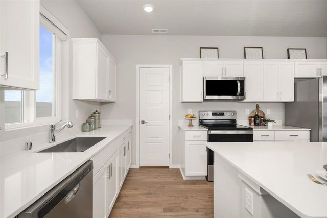 5796 S Bernard St, Spokane, WA 99224