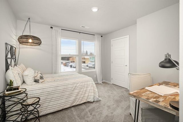 5796 S Bernard St, Spokane, WA 99224