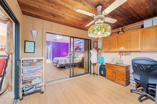 6809 SE Yorktown Dr, Hobe Sound, FL 33455