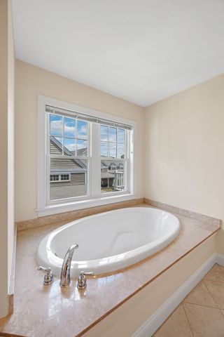 6 Essex Road 15, Ipswich, MA 01938