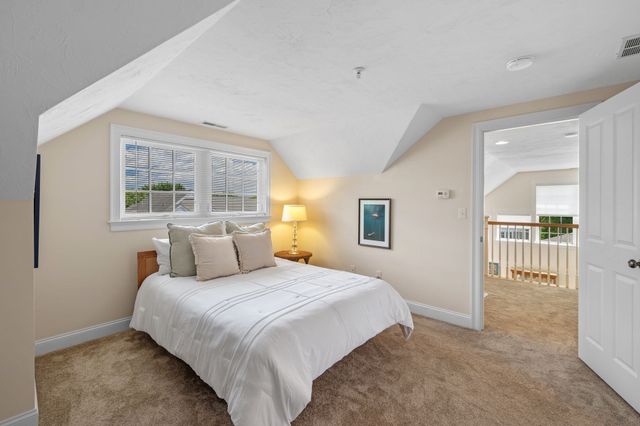 6 Essex Road 15, Ipswich, MA 01938