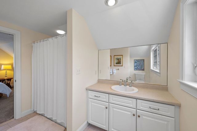 6 Essex Road 15, Ipswich, MA 01938