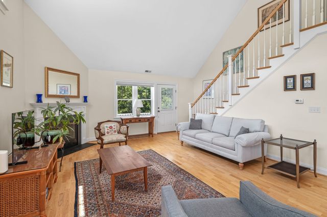 6 Essex Road 15, Ipswich, MA 01938