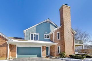 1501 N Courtland Drive, Arlington Heights, IL 60004