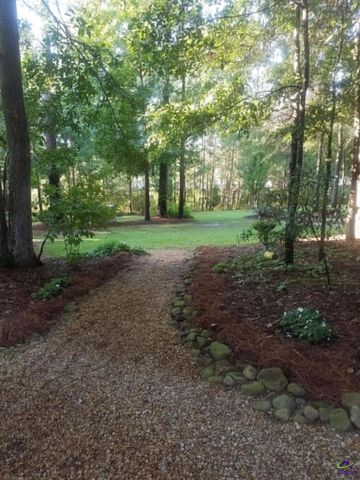 3064 Chatooga Way, Bonaire, GA 31005