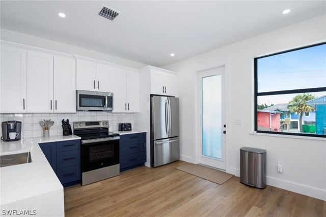 170 Washington AVE, Fort Myers Beach, FL 33931