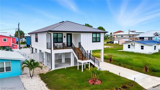 170 Washington AVE, Fort Myers Beach, FL 33931