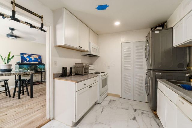 4 Oak Road, Columbus, OH 43217