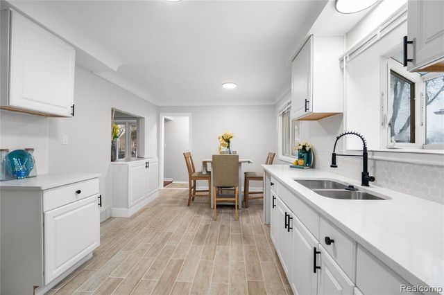 12615 Mettetal Street, Detroit, MI 48227