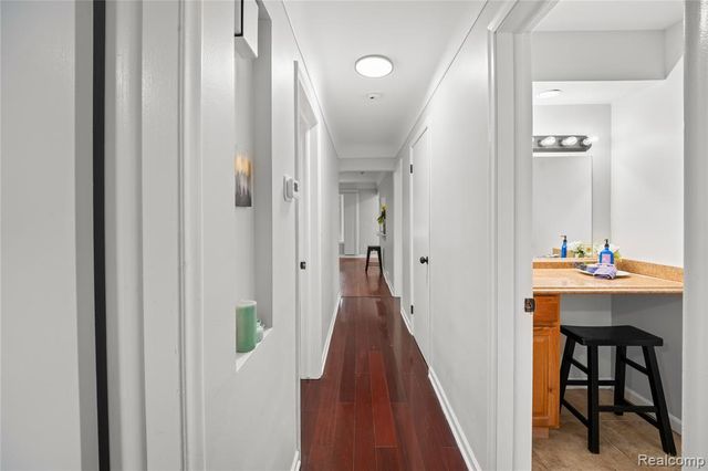 12615 Mettetal Street, Detroit, MI 48227