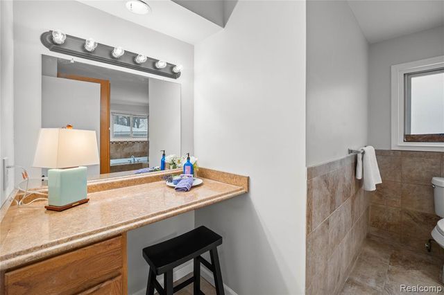 12615 Mettetal Street, Detroit, MI 48227