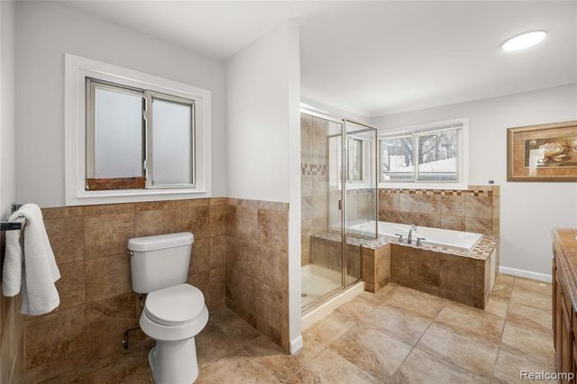 12615 Mettetal Street, Detroit, MI 48227